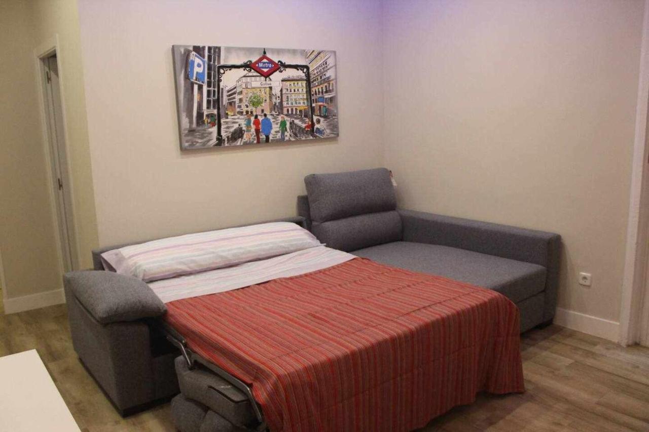 Acogedor Apartamento Entre Sol Gran Via Y Palacio マドリード エクステリア 写真